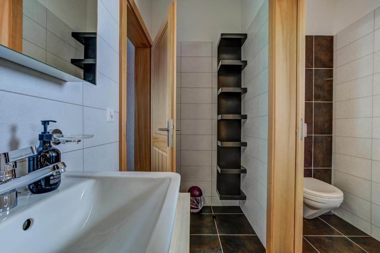 Chalet Flocon De Neige - Jacuzzi - Sauna لا تزوماز المظهر الخارجي الصورة