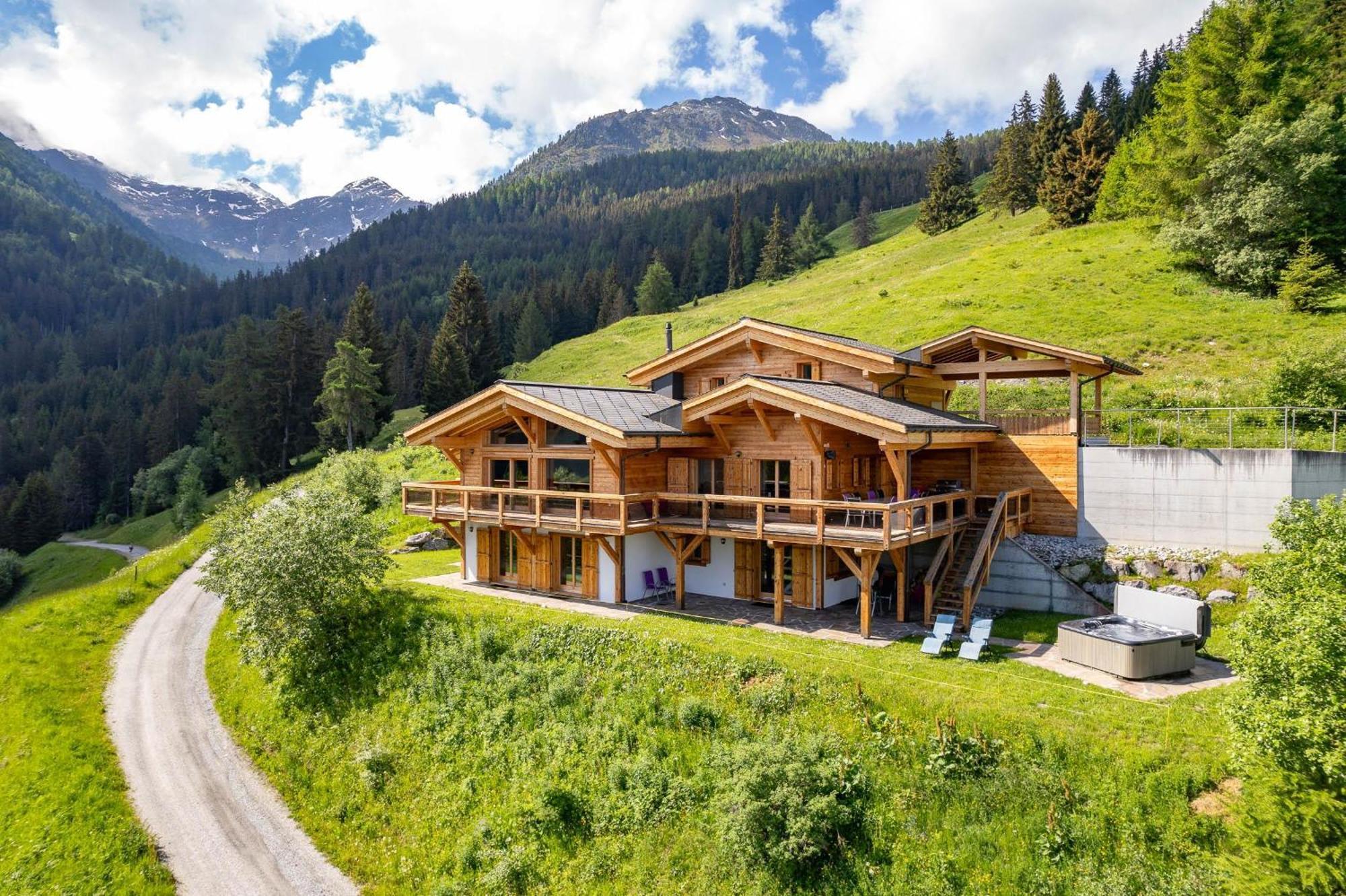 Chalet Flocon De Neige - Jacuzzi - Sauna لا تزوماز المظهر الخارجي الصورة